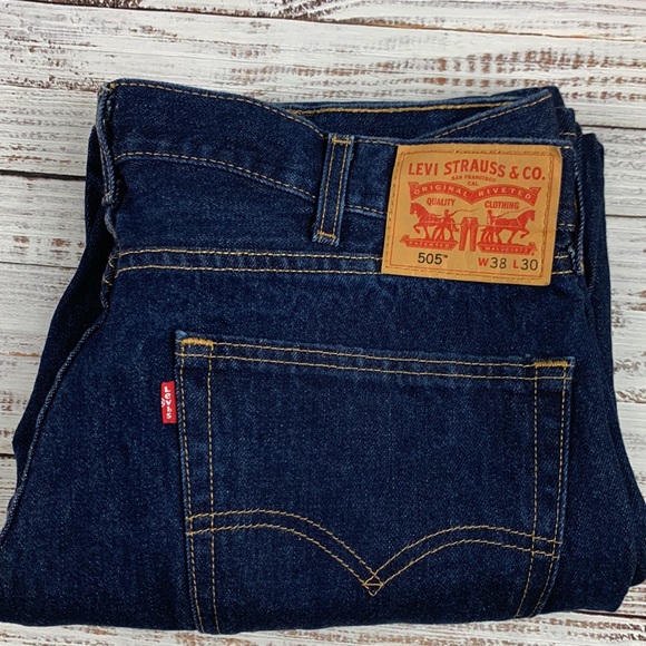Levi Strauss “505” Straight leg blue jeans
size 38 x 30 - Picture 3 of 13
